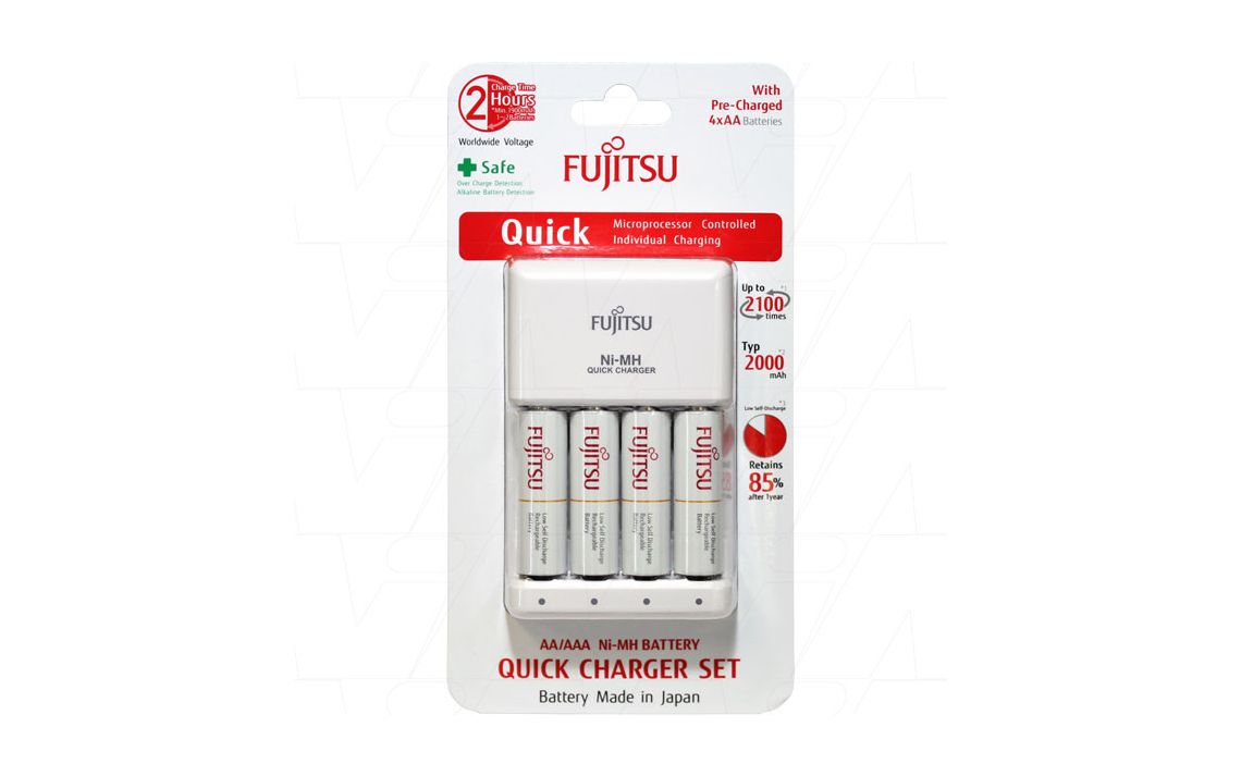 Fujitsu Quick Charger with 4 x AA NiMH Batteries