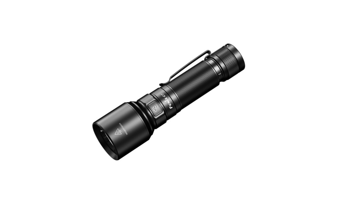 Fenix C7 compact 3000 lumen 470m rechargeable LED torch with magnetic base