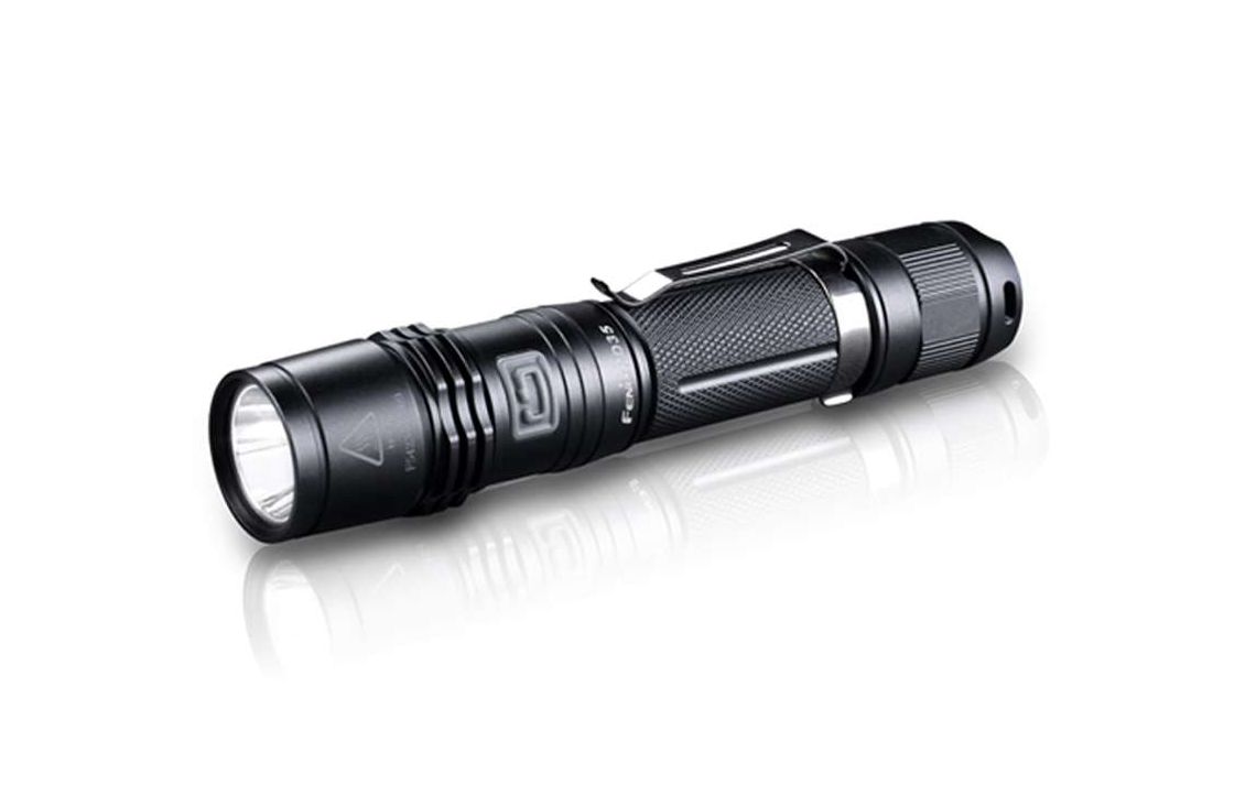 Fenix PD35 compact 960 lumen XM-L2 LED torch 2014