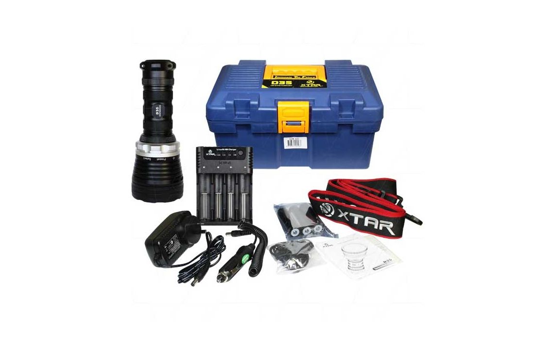 Xtar D35 2800 lumen LED diving torch rechargeable kit